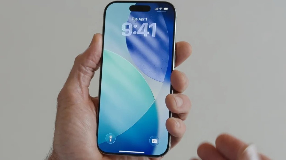苹果2027年iPhone Pro屏幕再变大，灵动岛有望取消